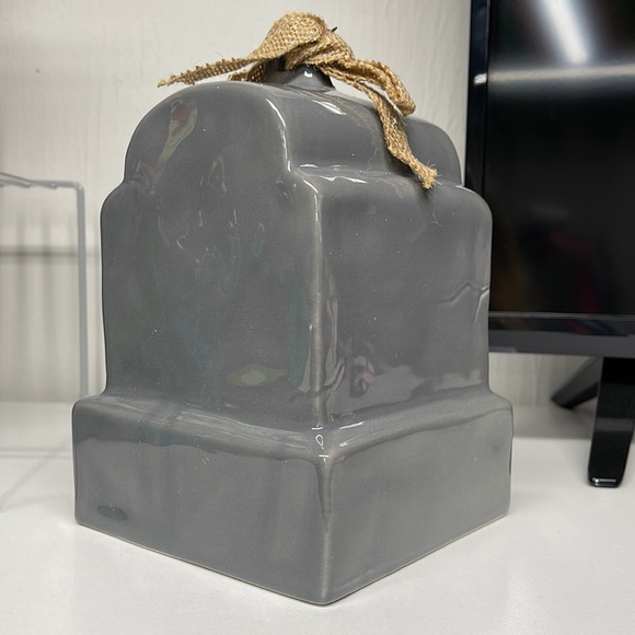 TOMBSTONE BIRDHOUSE "NINE LIVES" - tomb - RAE DUNN - Picture 6 of 11